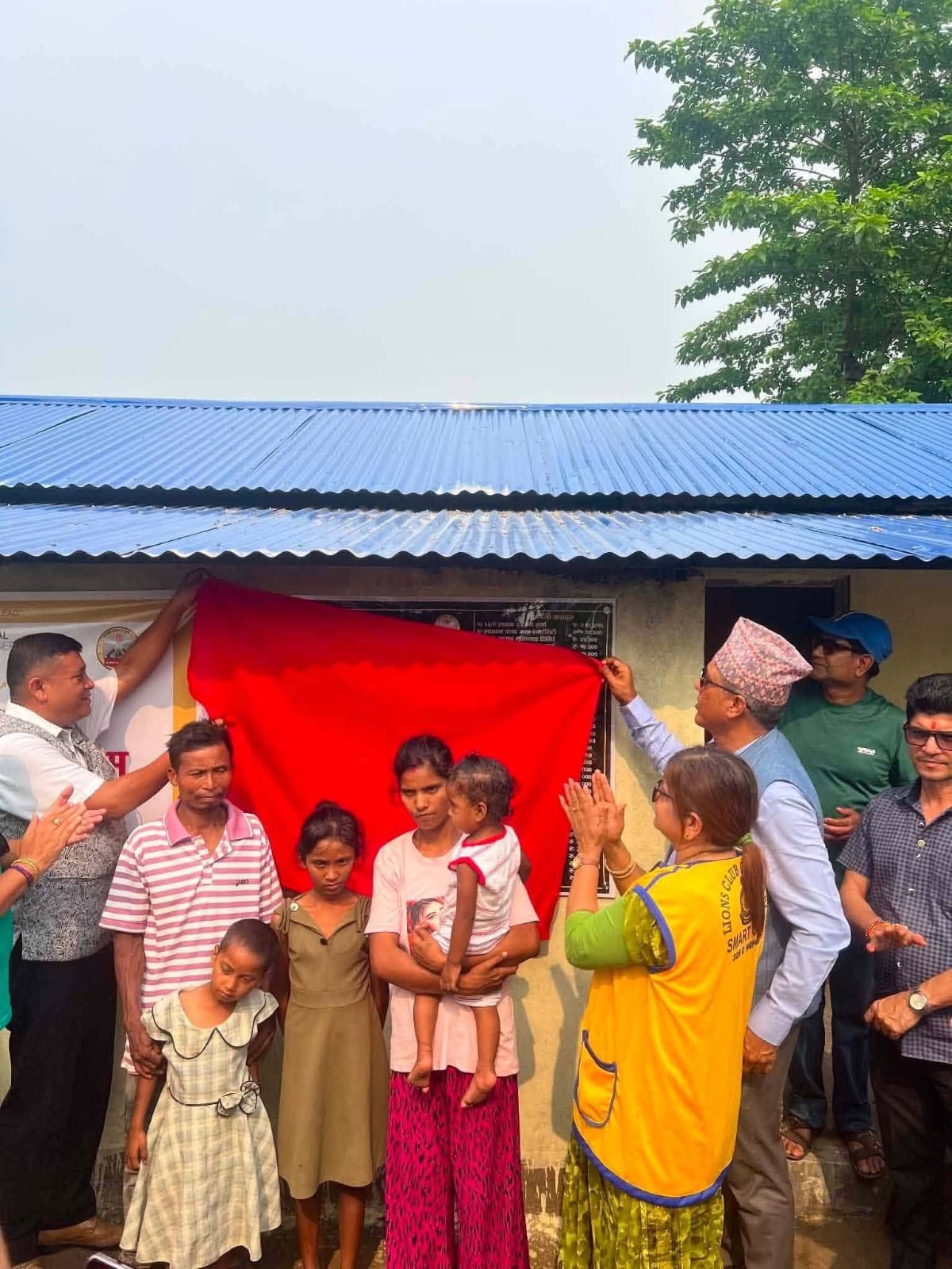 मानवीय नेतृत्वको उदाहरण : अध्यक्ष रञ्जना शर्माको पहलमा विपन्न परिवारलाई पक्की घर हस्तान्तरण